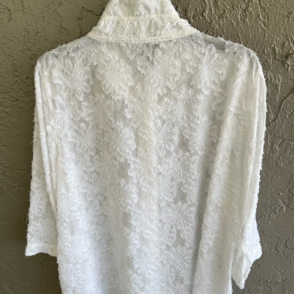 Multiples White 3/4 Sleeve Boxy Blouse with Mandarin Collar - Picture 2 of 9